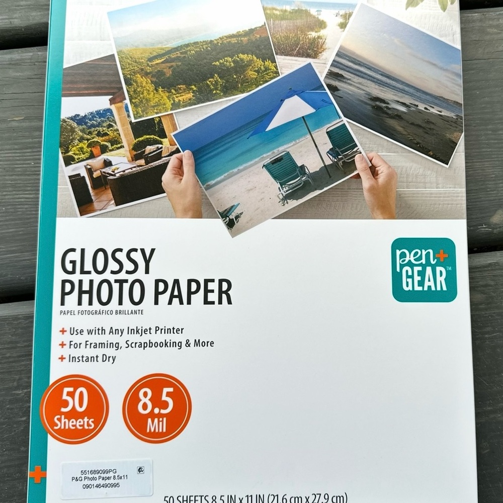 Pen Gear Glossy Photo Paper - 49 Sheets- used 1 sheet! Like new!